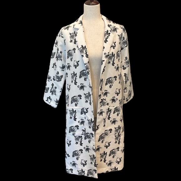 ASOS Glamorous Floral Duster Coat Black/White S - Picture 2 of 7
